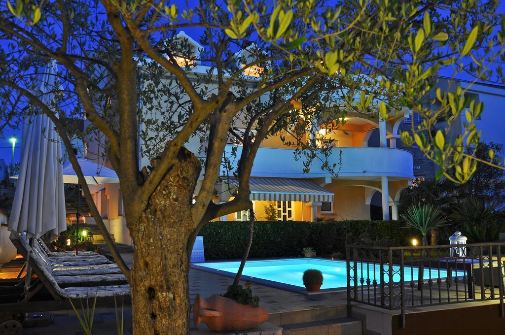 Villa Vanilla With Heated Pool Задар Экстерьер фото